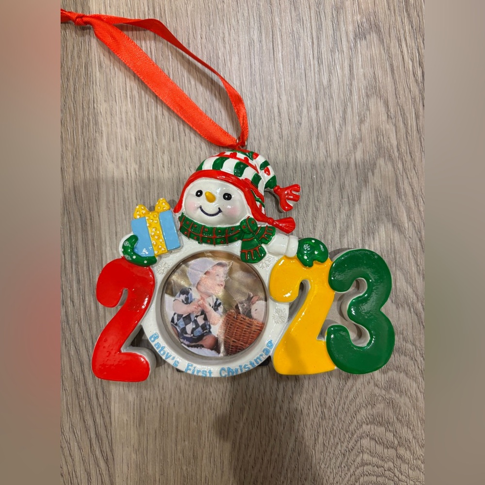 BRAND NEW 🎉Baby's First Christmas 2023 Ornament